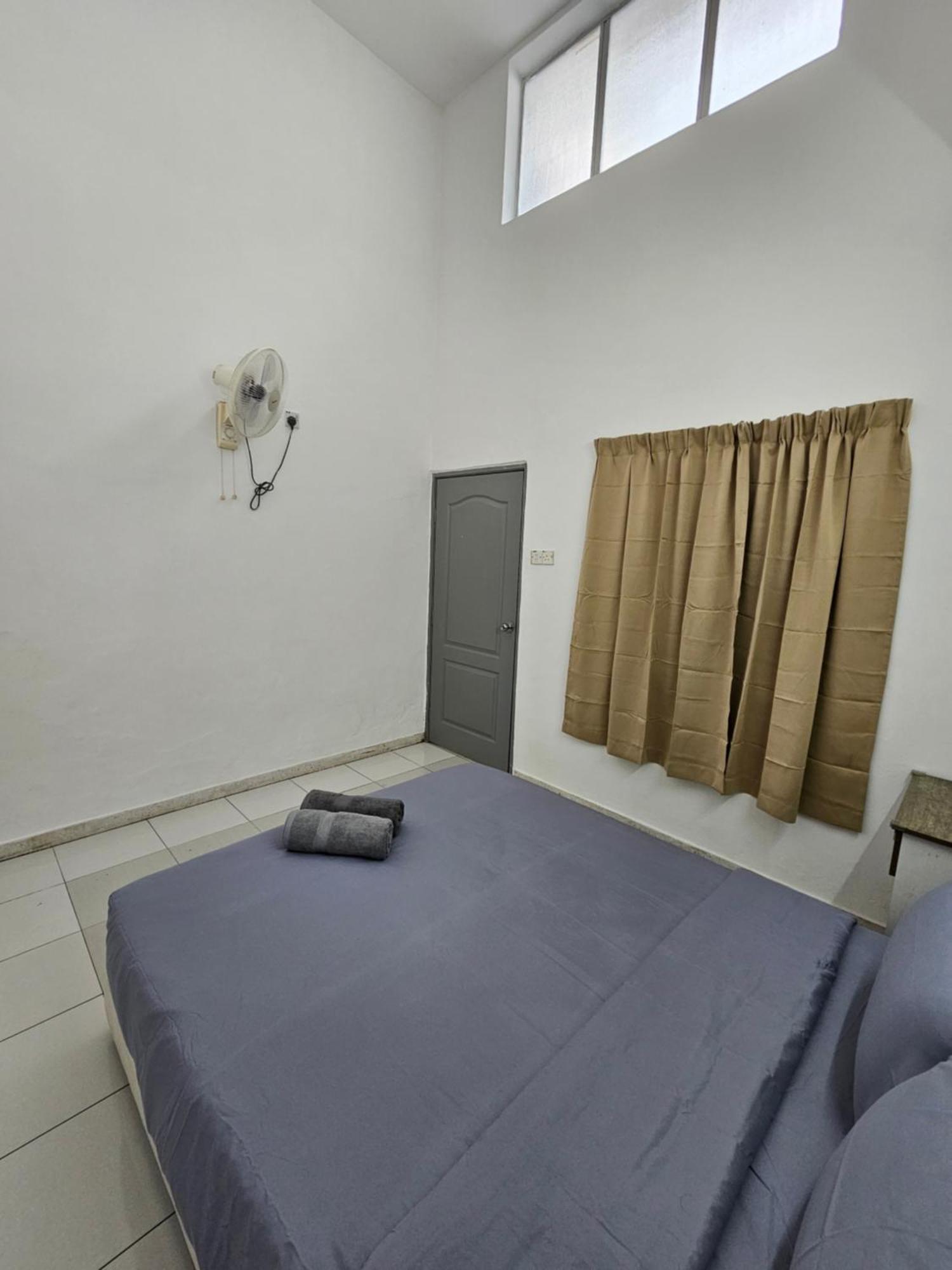 Rain Forest Hostel Ipoh Exterior photo